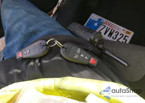 2014 Jeep Cherokee Latitude z USA, uszkodzony, nr VIN 1C4PJMCS7EW121919